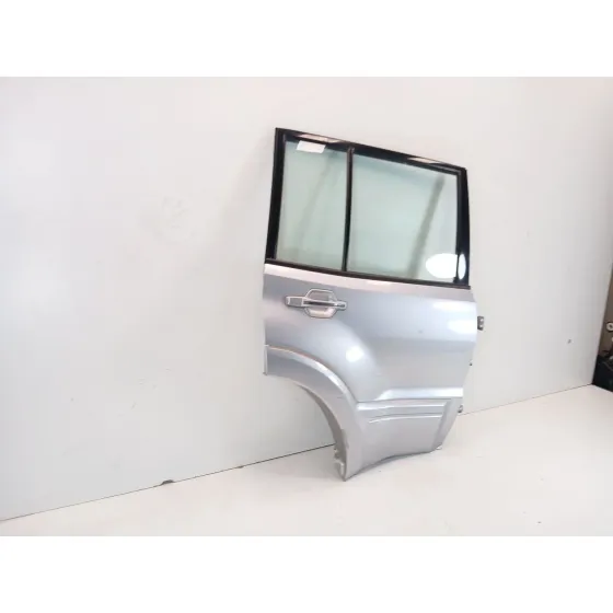 Puerta Trasera Derecha para Mitsubishi Montero Iii Canvas Top (V6_W, V7_W)