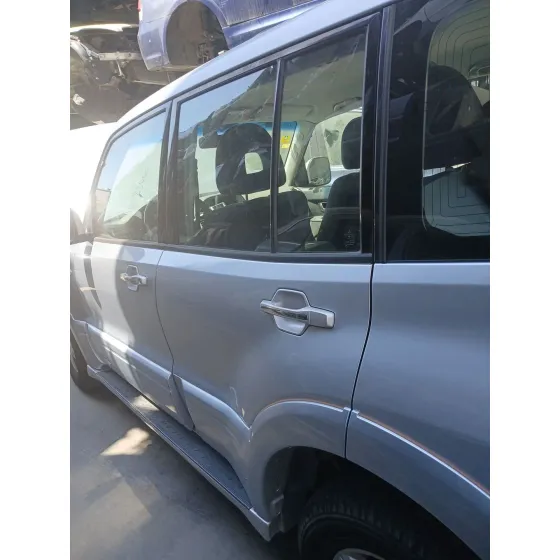 Puerta Trasera Izquierda para Mitsubishi Montero Iii Canvas Top (V6_W, V7_W)
