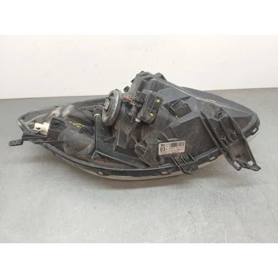 Faro Derecho para Toyota Yaris (_P9_)