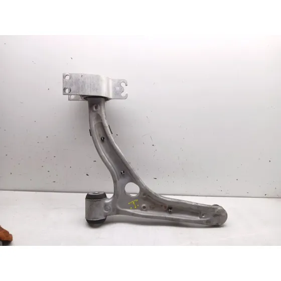 Brazo Suspension Inferior Delantero Derecho para Mercedes-Benz Cla Coupe (C117)