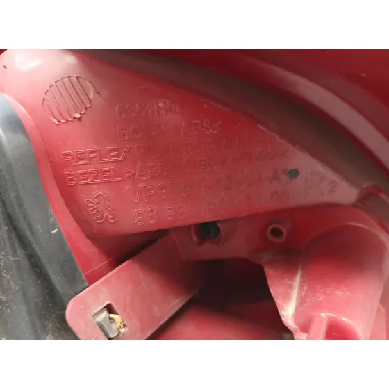 Piloto Trasero Derecho para Peugeot 207/207+ (Wa_, Wc_)