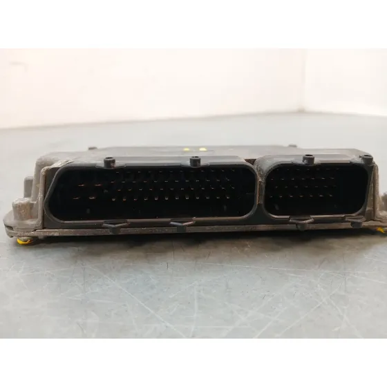 Centralita Motor Uce para Volkswagen Polo (9N3)