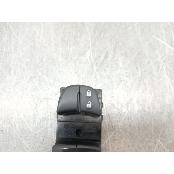 Mando Elevalunas Delantero Izquierdo para Nissan Micra V (K14)