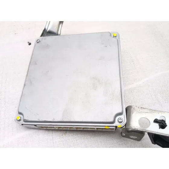 Centralita Motor Uce para Toyota Corolla Verso (Zer_, Zze12_, R1_)