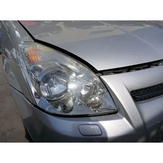 Faro Derecho para Toyota Corolla Verso (Zer_, Zze12_, R1_)