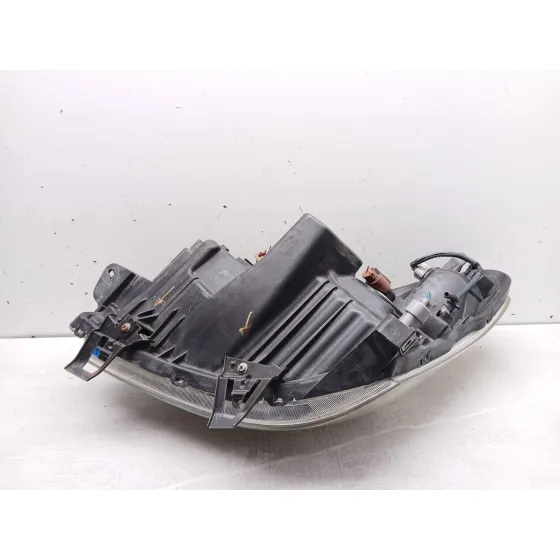 Faro Derecho para Toyota Corolla Verso (Zer_, Zze12_, R1_)