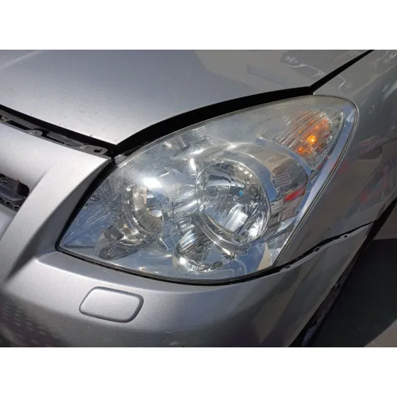 Faro Izquierdo para Toyota Corolla Verso (Zer_, Zze12_, R1_)