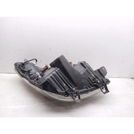 Faro Izquierdo para Toyota Corolla Verso (Zer_, Zze12_, R1_)