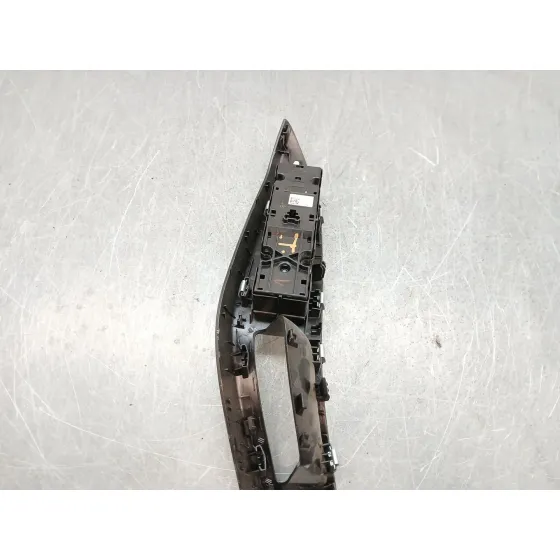 Mando Elevalunas Delantero Izquierdo para Ford Fiesta Vii (Hj, Hf)
