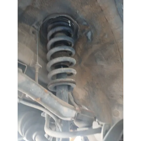 Amortiguador Delantero Izquierdo para Mitsubishi Montero Iii Canvas Top (V6_W, V7_W)