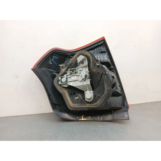 Piloto Trasero Izquierdo para Toyota Corolla (_E12_)