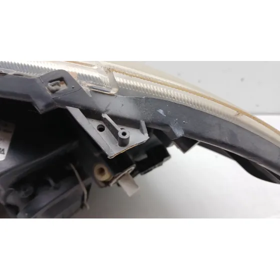 Faro Derecho para Toyota Corolla (_E12_)