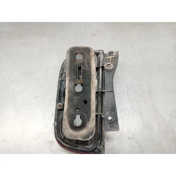 Piloto Trasero Izquierdo para Nissan Micra Iii (K12)