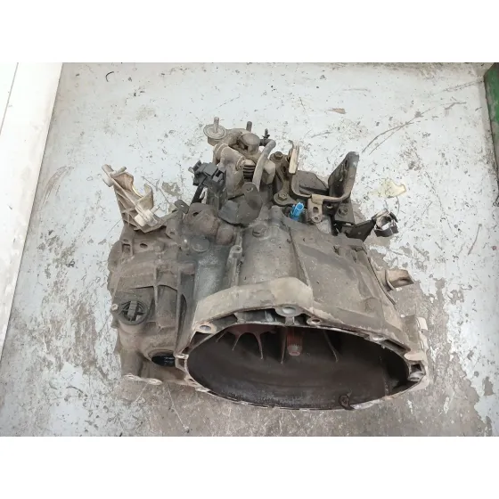 Caja Cambios para Nissan Primera Hatchback (P12)