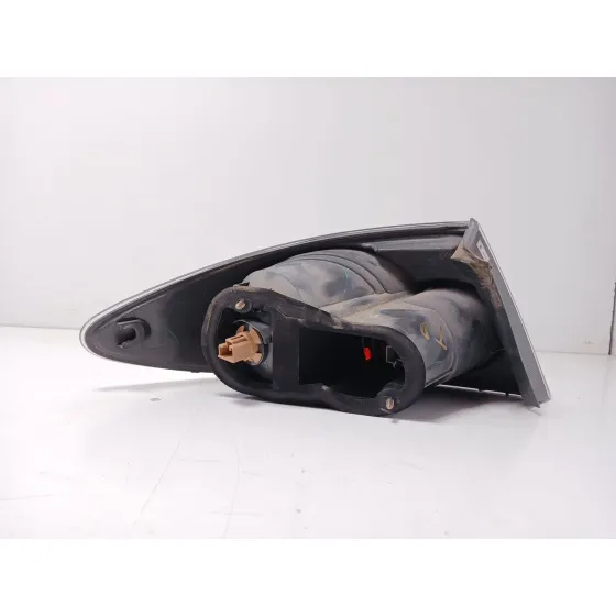 Piloto Trasero Derecho para Mazda 6 Hatchback (Gg)
