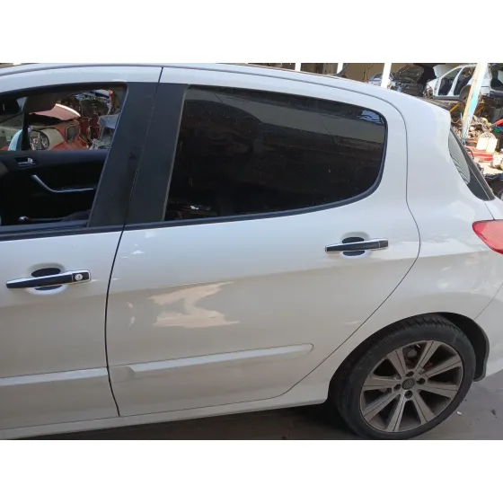 Puerta Trasera Izquierda para Peugeot 308 I (4A_, 4C_)