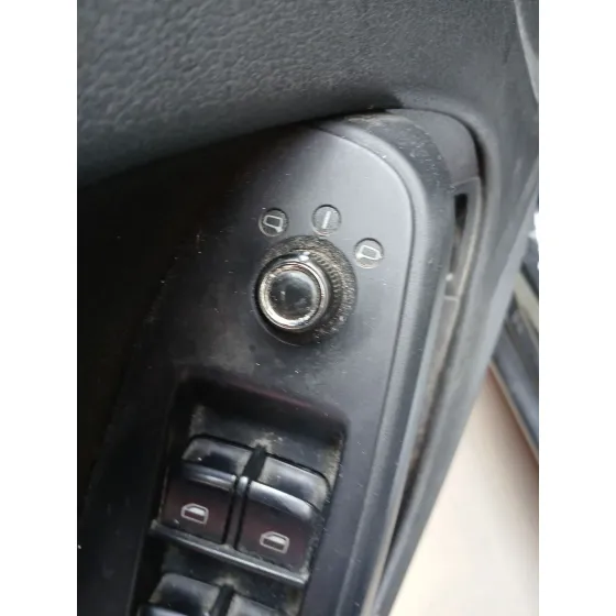 Retrovisor Izquierdo para Audi A4 B8 (8K2)