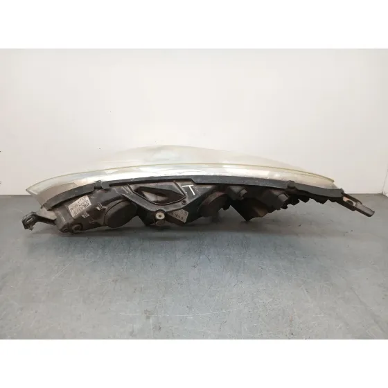 Faro Derecho para Peugeot 407 (6D_)