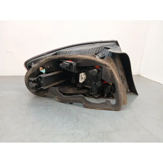 Piloto Trasero Derecho para Peugeot 407 (6D_)