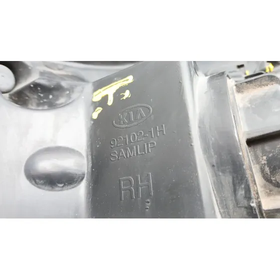 Faro Derecho para Kia Cee'd Sw (Ed)