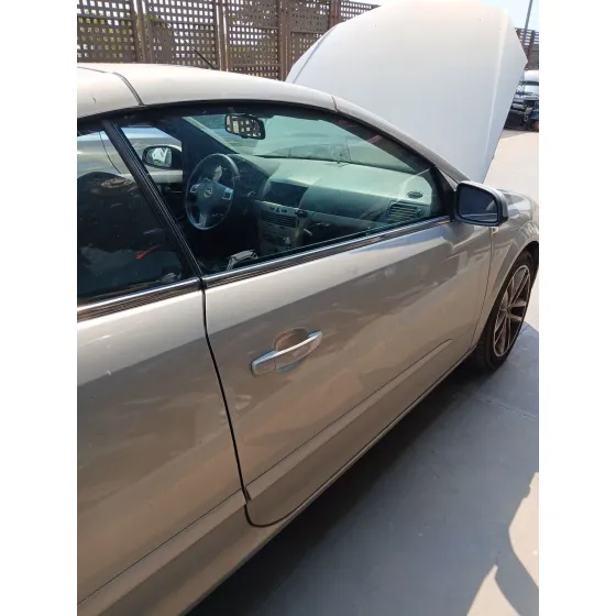 Puerta Delantera Derecha para Opel Astra H Twintop (A04)