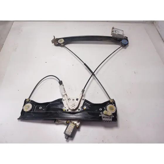 Elevalunas Delantero Derecho para Opel Astra H Twintop (A04)