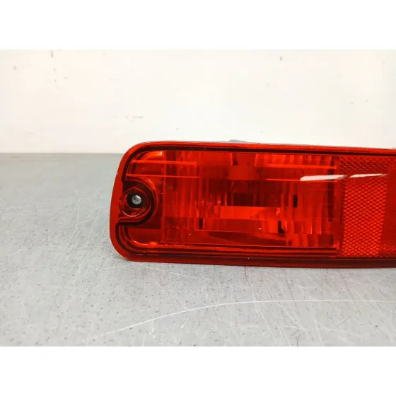 Piloto Trasero Central para Mitsubishi Montero Io I (H6_W, H7_W)