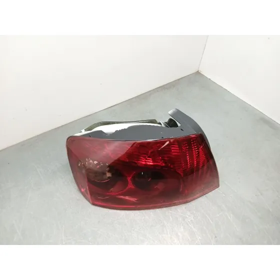 Piloto Trasero Izquierdo para Peugeot 407 (6D_)