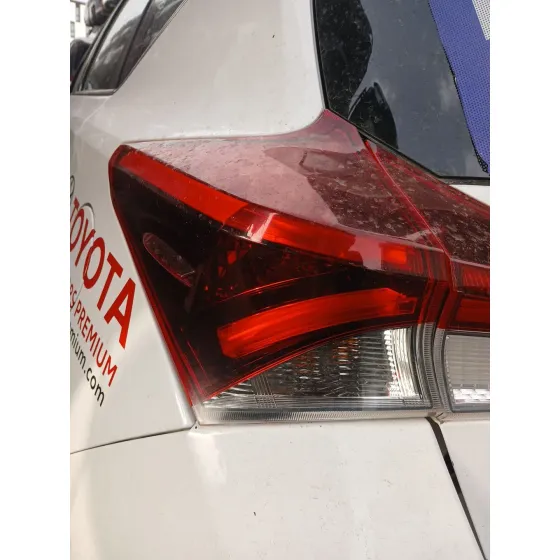 Piloto Trasero Izquierdo para Toyota Auris (_E18_)