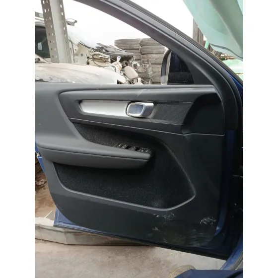 Guarnecido Puerta Delantera Izquierda para Volvo Xc40 (536)