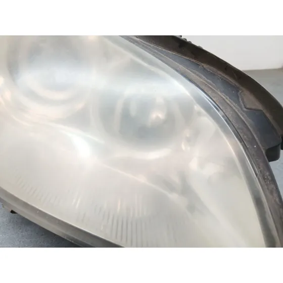Faro Derecho para Mercedes-Benz Cls (C219)