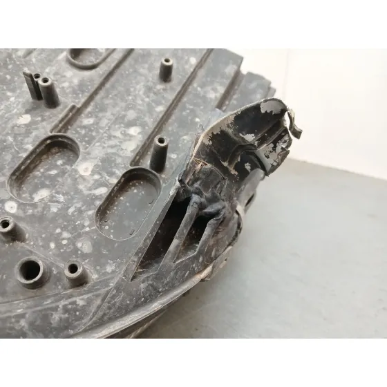 Faro Derecho para Mercedes-Benz Cls (C219)