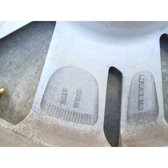 Llanta Trasera Izquierda para Nissan Micra V (K14)