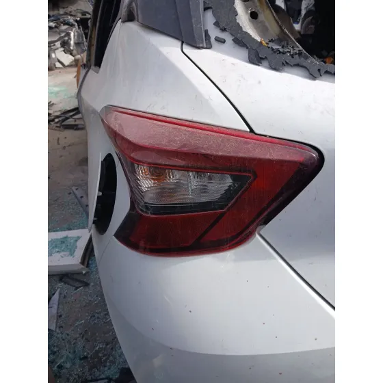 Piloto Trasero Izquierdo para Nissan Micra V (K14)