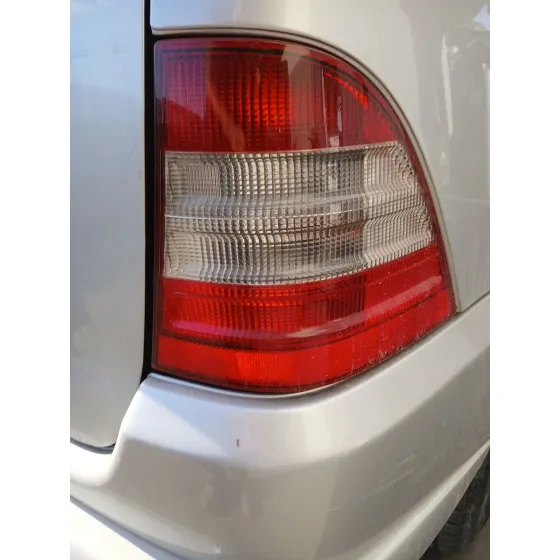 Piloto Trasero Derecho para Mercedes-Benz Clase M (W163)