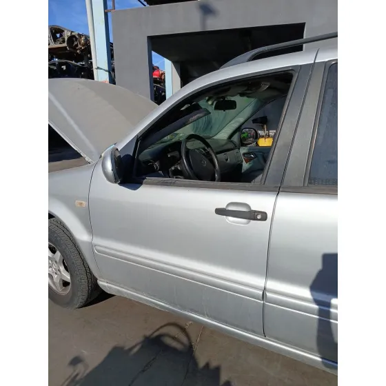 Puerta Delantera Izquierda para Mercedes-Benz Clase M (W163)