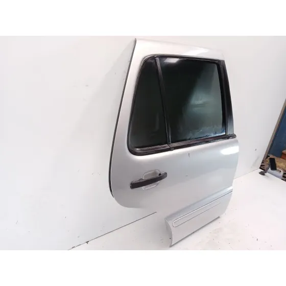 Puerta Trasera Derecha para Mercedes-Benz Clase M (W163)