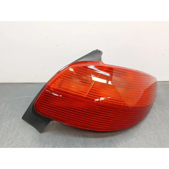 Piloto Trasero Derecho para Peugeot 206 Berlina
