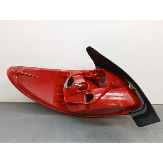 Piloto Trasero Derecho para Peugeot 206 Berlina
