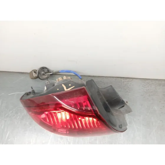 Piloto Trasero Izquierdo para Chevrolet Aveo / Kalos Sedan (T250, T255)