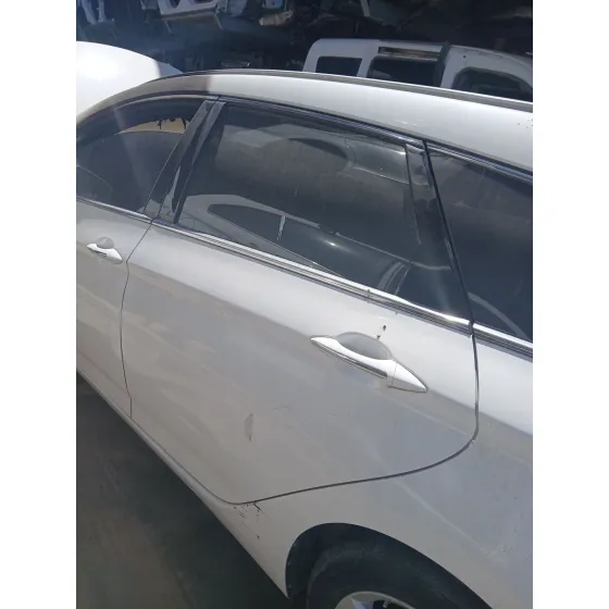 Puerta Trasera Izquierda para Hyundai I40 I Cw (Vf)