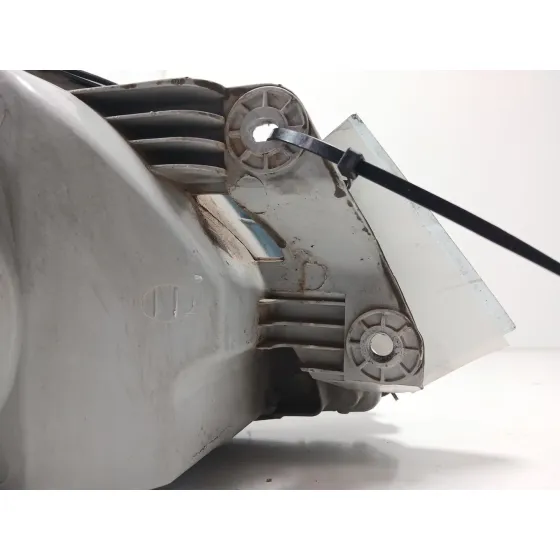 Faro Izquierdo para Kia Carnival Ii (Gq)