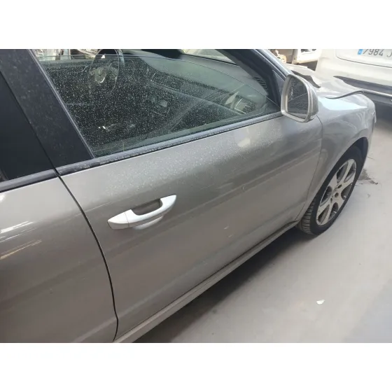 Puerta Delantera Derecha para Skoda Superb Ii (3T4)