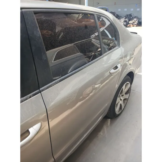 Puerta Trasera Izquierda para Skoda Superb Ii (3T4)