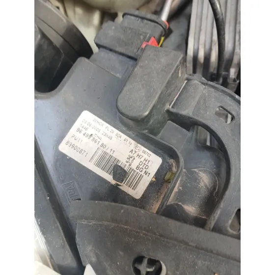 Faro Derecho para Peugeot 207/207+ (Wa_, Wc_)