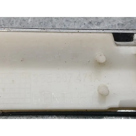 Moldura para Bentley Flying Spur (Zg2_)
