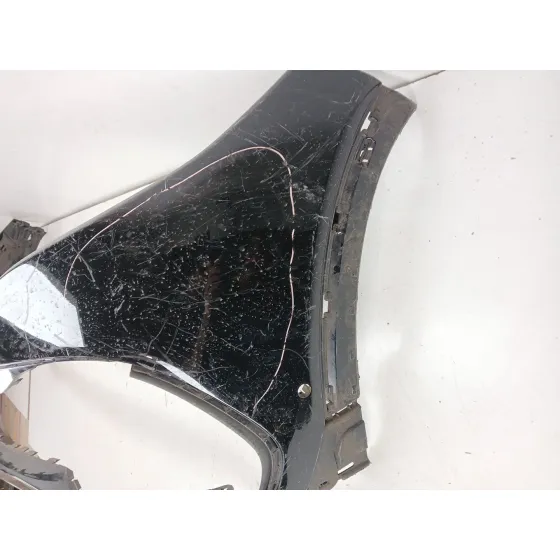 Paragolpes Delantero para Mercedes-Benz Eqb (X243)