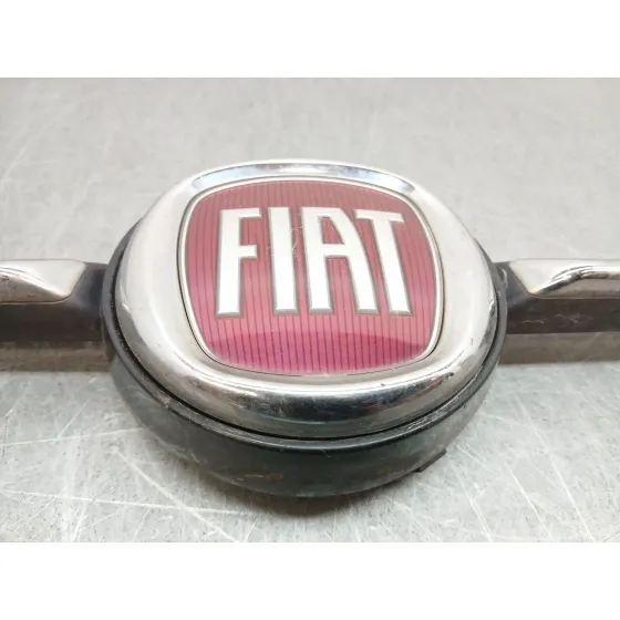 Rejilla Paragolpes Delantero para Fiat 500L (351_, 352_)