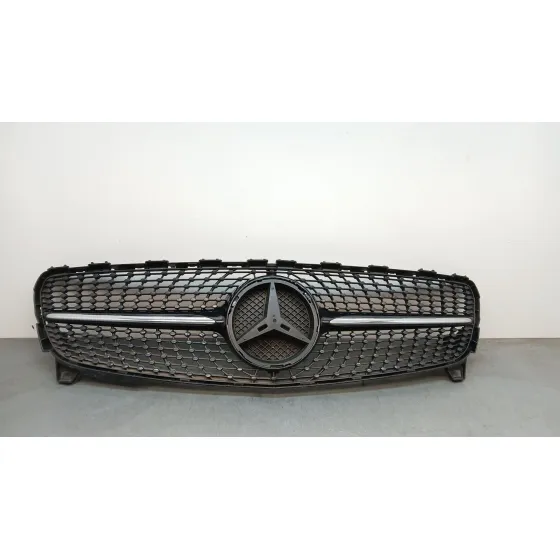 Rejilla Paragolpes Delantero para Mercedes-Benz Clase A (W176)