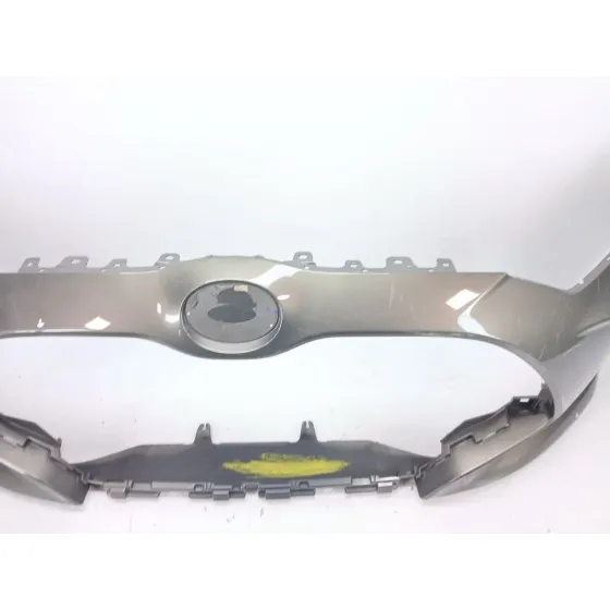 Paragolpes Delantero para Toyota Yaris Cross (Mxp_)
